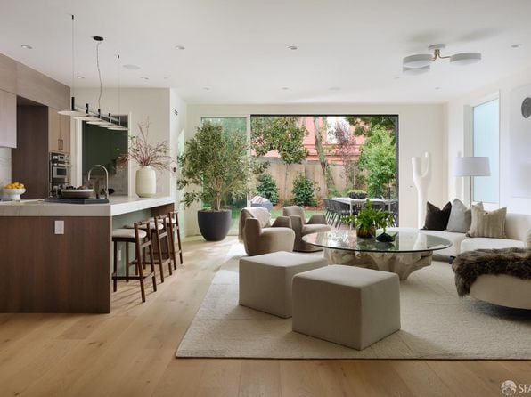 10 5th Ave - Photo 1