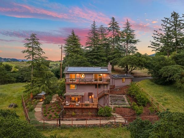 4733 Hidden Oaks Road - Photo 1