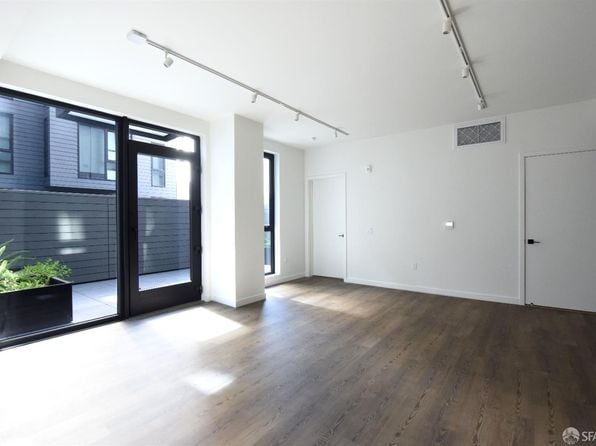 395 6th St #203 - Photo 1