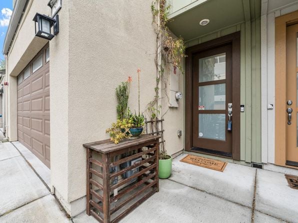 52 Haworth Way - Photo 1