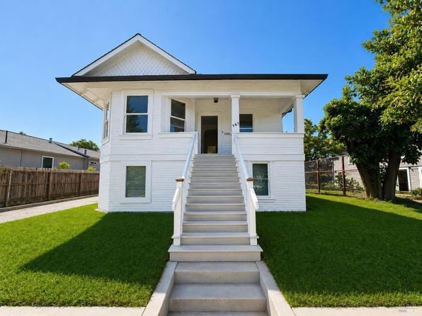 587 Seymour Street - Photo 1