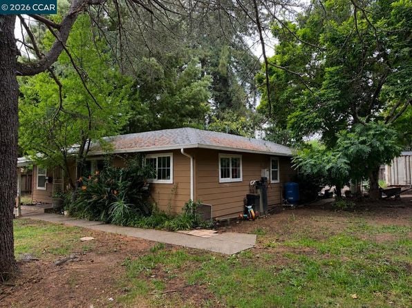 1038 Johnston St - Photo 1