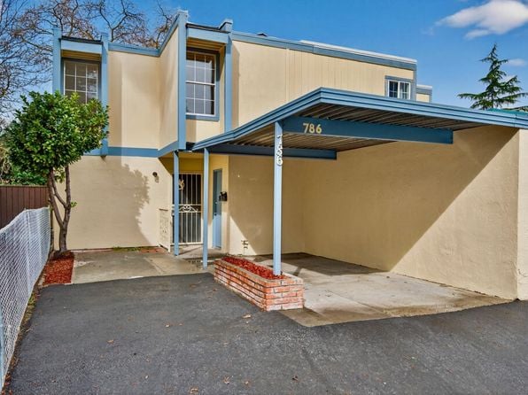 786 Simpson Pl - Photo 1