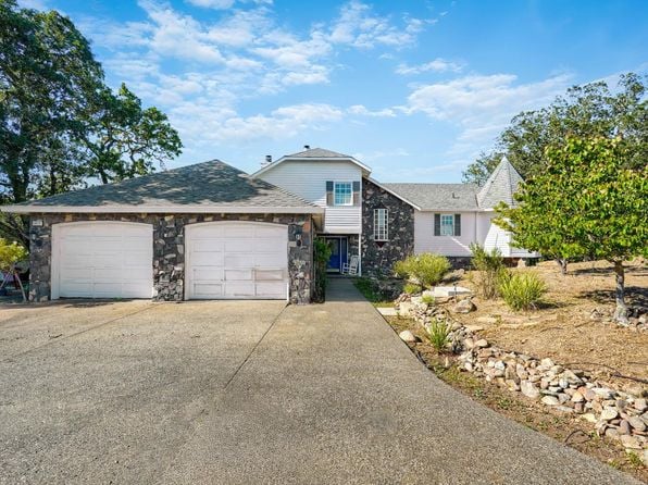 1477 Lawndale Rd - Photo 1