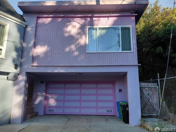 44 Gillette Ave - Photo 1