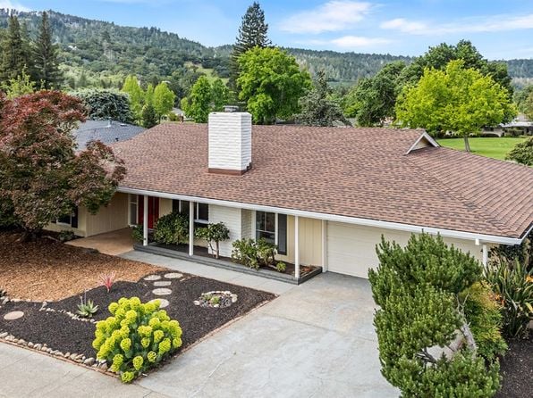 241 Belhaven Circle - Photo 1