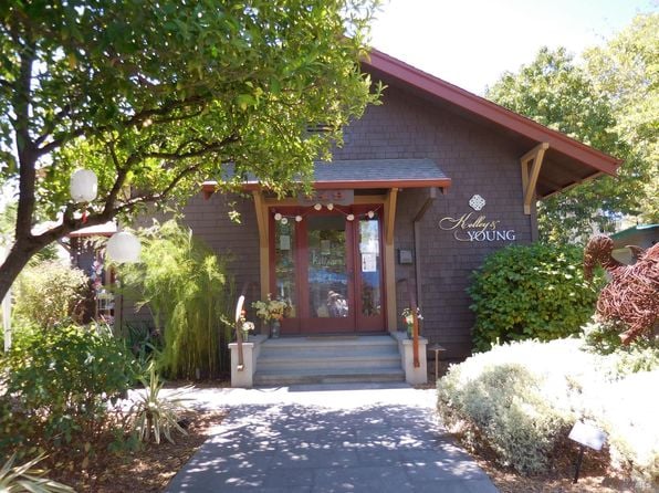 119 S Cloverdale Blvd - Photo 1