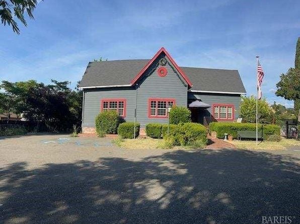 530 N Cloverdale Boulevard - Photo 1