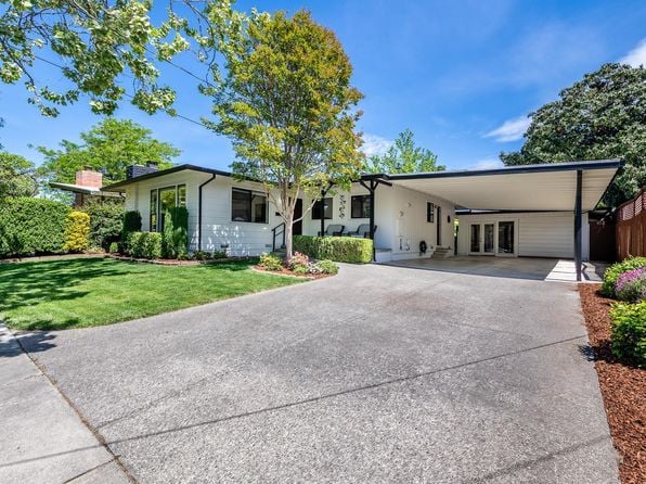 636 Bobelaine Drive - Photo 1