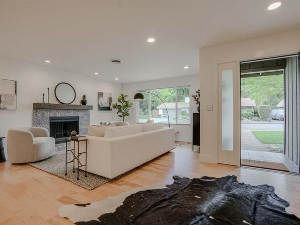 19331 Solano Court - Photo 1