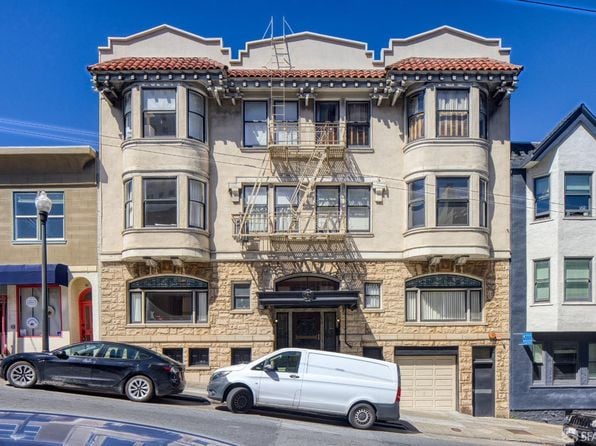 1082 Union St - Photo 1