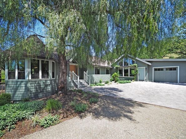 1575 Fox Ridge Road - Photo 1