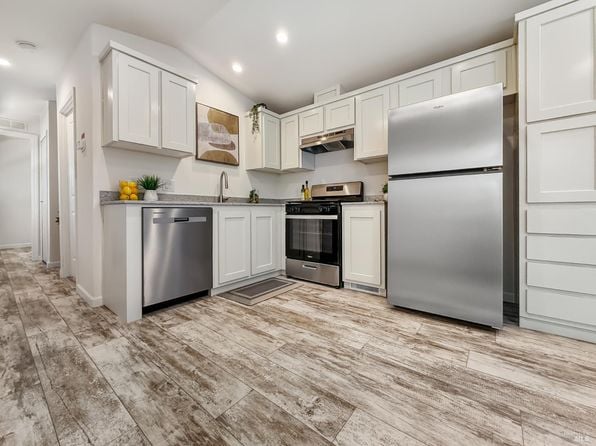 101 Colgan Avenue #26 - Photo 1