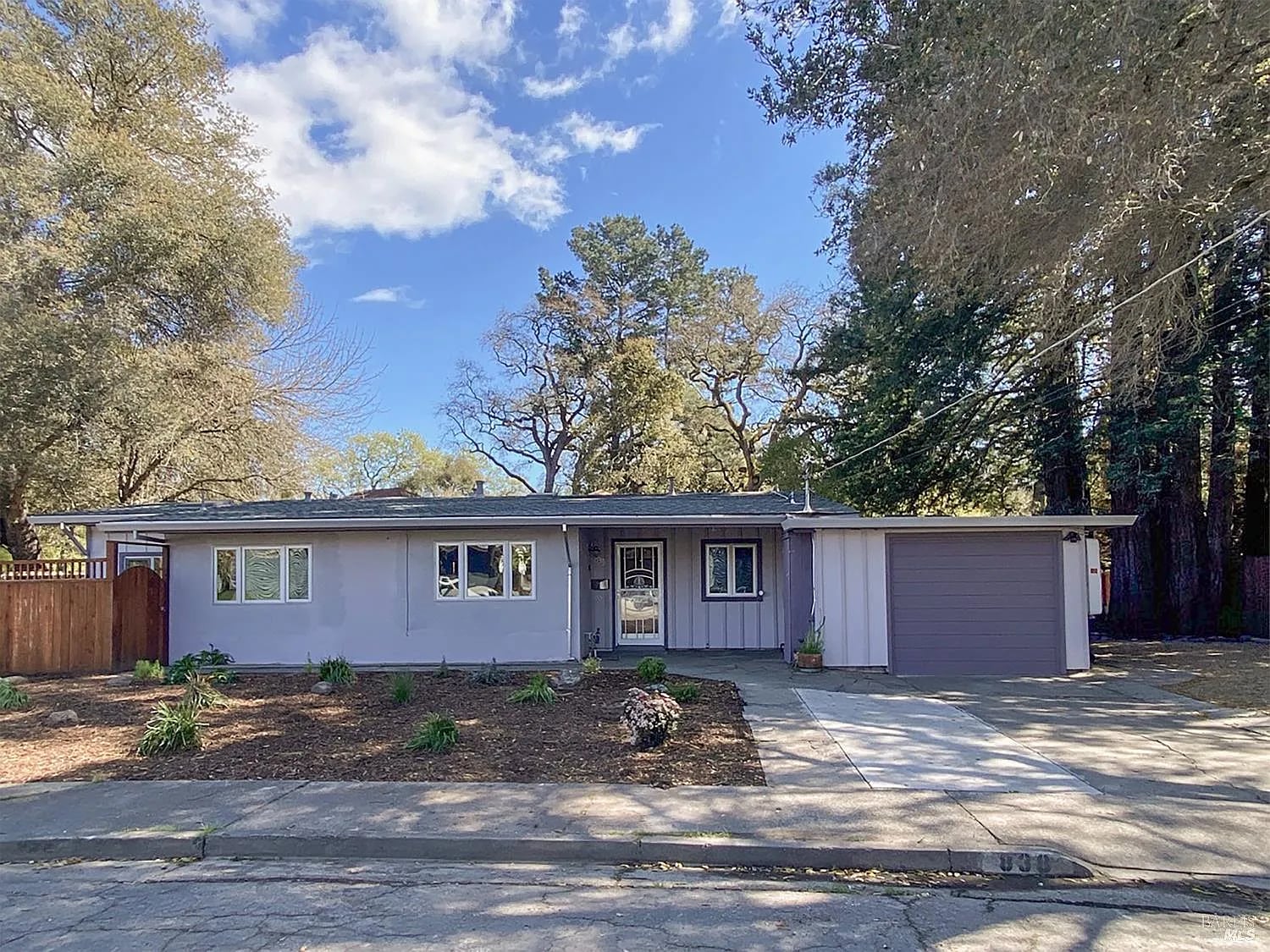 838 Oakwood Drive - Photo 1