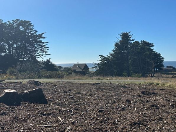 135 Shepherds Close - Photo 1