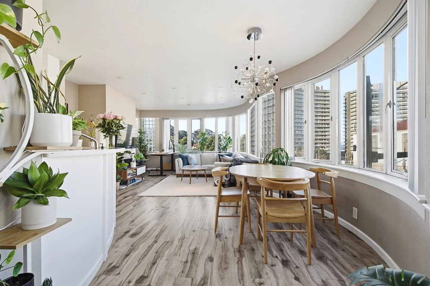 1111 Bay St APT 307 - Photo 1