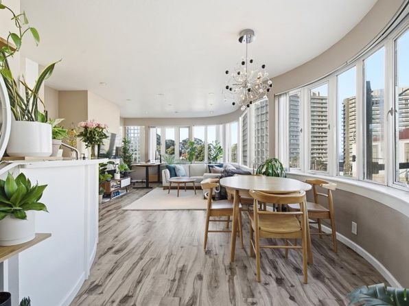 1111 Bay St APT 307 - Photo 1