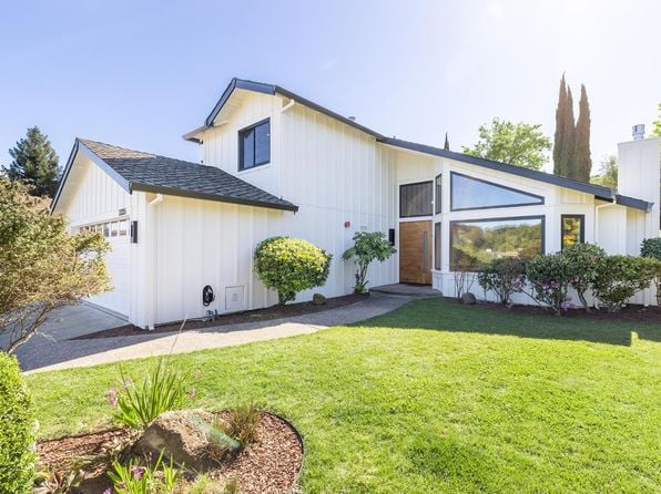 3335 Sterling Court - Photo 1