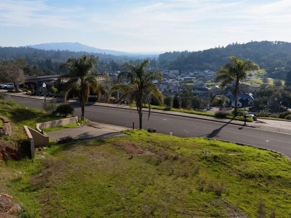 3639 Crown Hill Drive - Photo 1