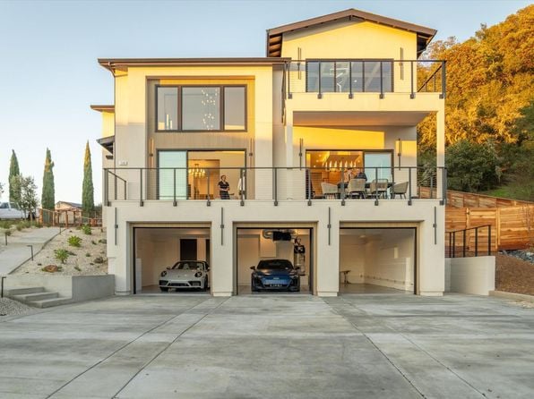 1580 Clear Ridge Drive - Photo 1