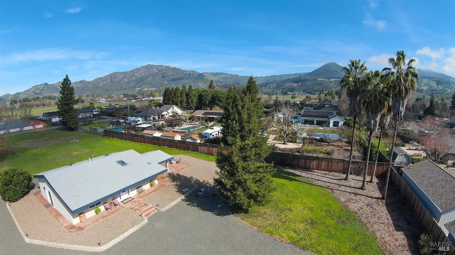 390 Treehaven Ln - Photo 1