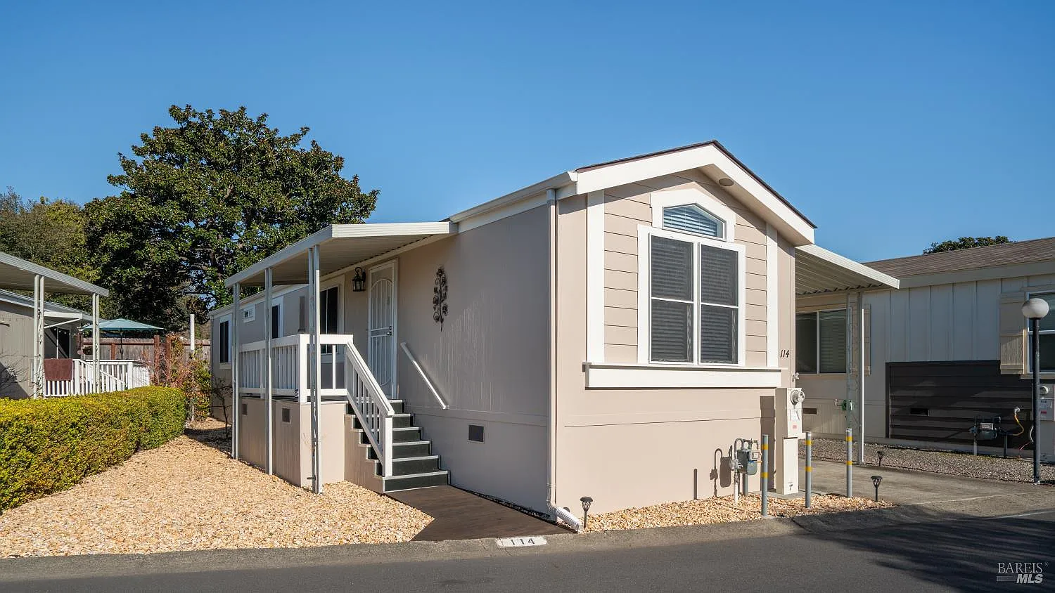 114 Redwing Drive - Photo 1