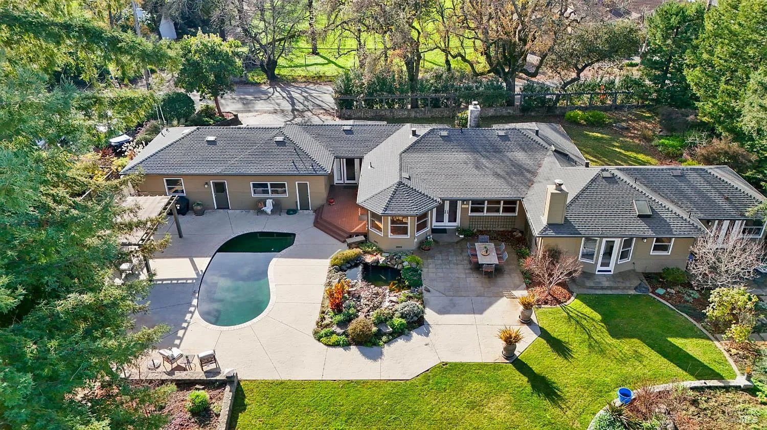 3182 Vichy Avenue - Photo 1