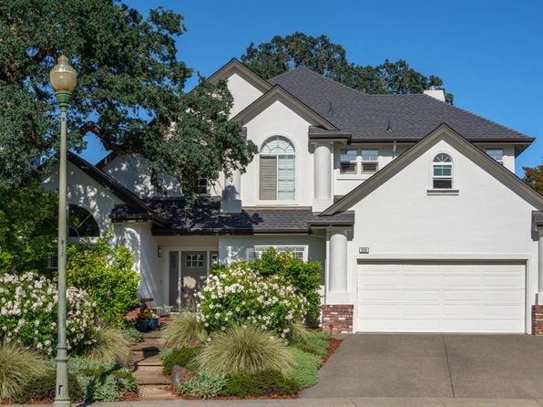 336 Jessie Court - Photo 1
