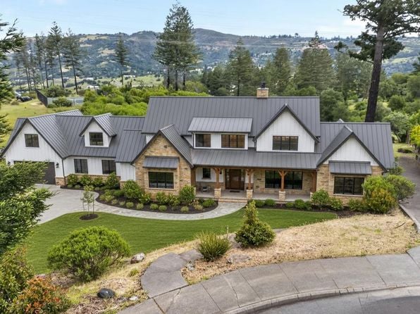 2017 Turnberry Court - Photo 1