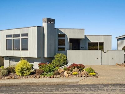 424 Loon Court - Photo 1