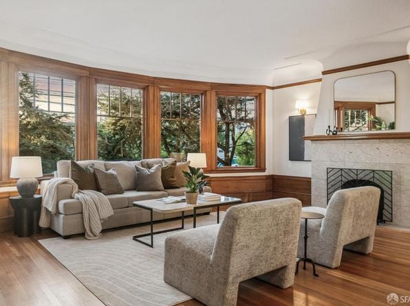 2518 25th Ave - Photo 1