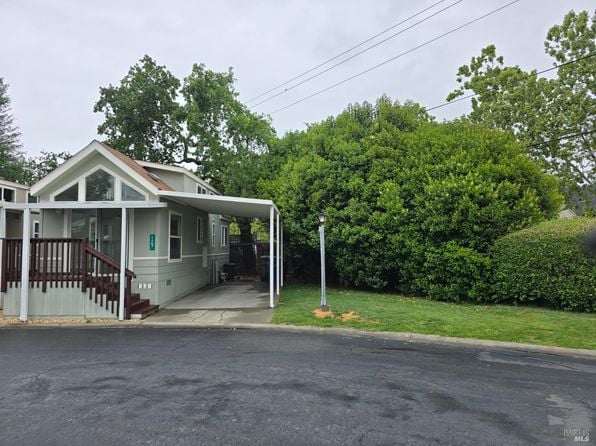 129 Wade Drive - Photo 1