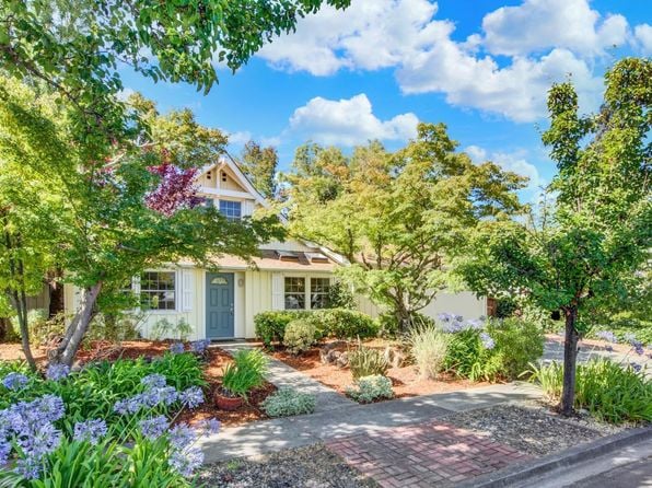 2521 Dorset Street - Photo 1