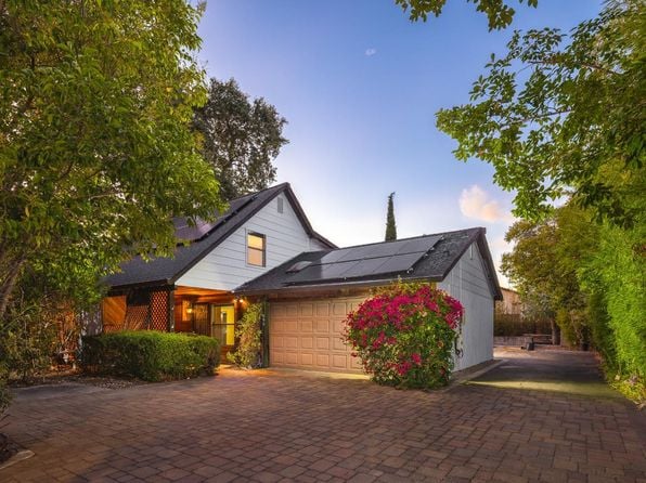 605 Curtin Lane - Photo 1