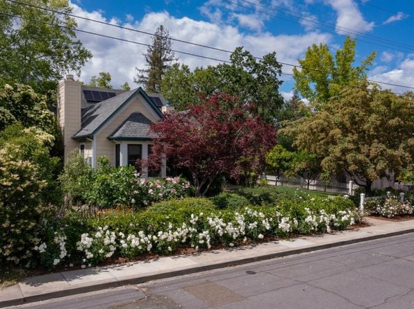 1330 Pine Street - Photo 1