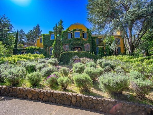 1412 Quail Court - Photo 1