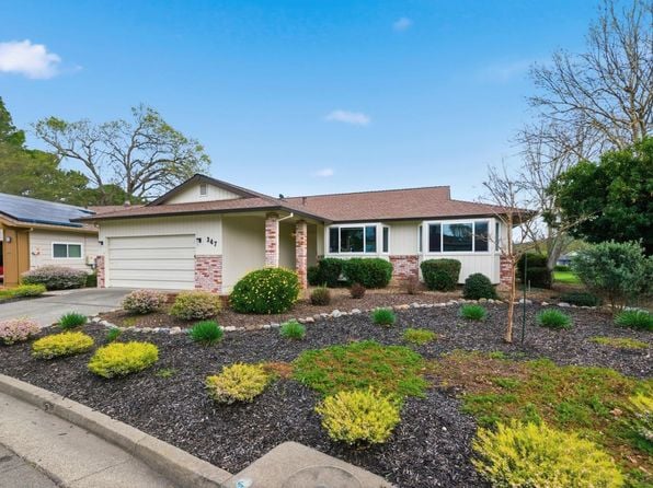 347 Twin Lakes Drive - Photo 1