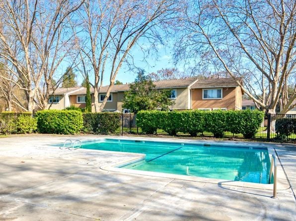 580 Santa Alicia Drive - Photo 1