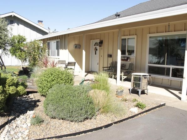 11 Oakgreen - Photo 1