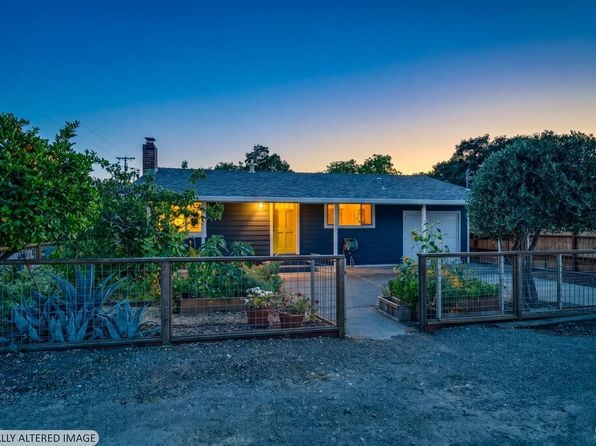 18045 Brooks Ave - Photo 1