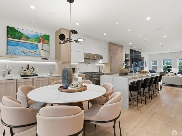 316 Douglass St - Photo 1