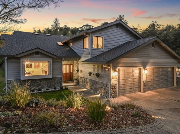 5146 Vista Grande Drive - Photo 1