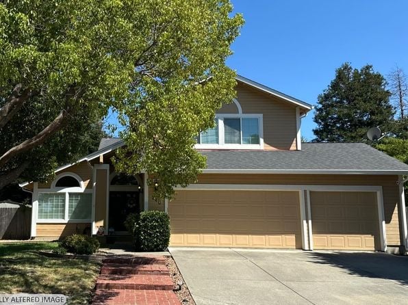 240 Newbury Way - Photo 1