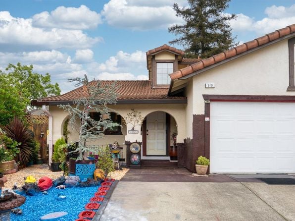 919 Hacienda Circle - Photo 1