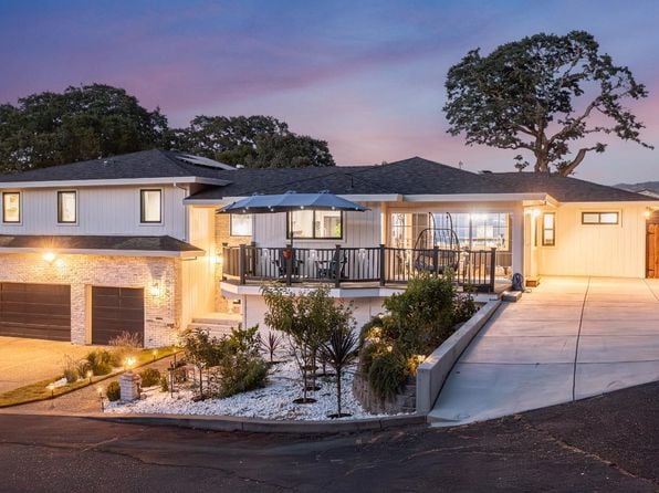 1081 Tamarisk Drive #A - Photo 1