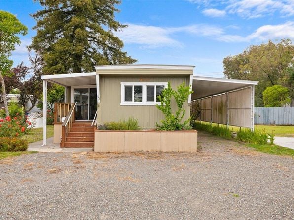 63 Arthur Drive - Photo 1