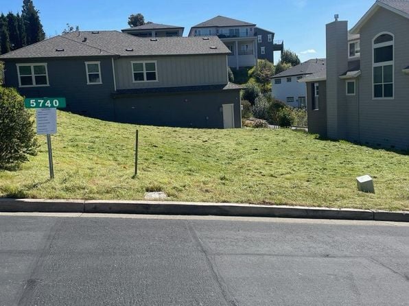 5740 Fairway Knoll Lane - Photo 1