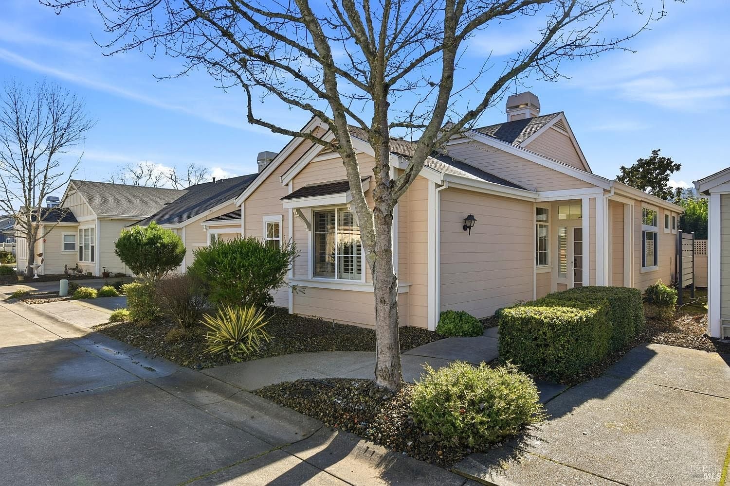 6571 Pine Valley Drive - Photo 1