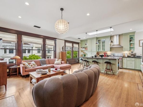 122 Hugo St - Photo 1