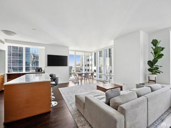 301 Mission St APT 39A - Photo 1